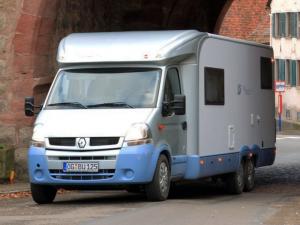 Burstner Delfin Performance T821 2006 года